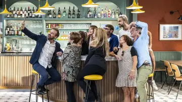 Задник к сериалу "Plus belle la vie, encore plus belle" #1224356