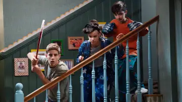 Задник к сериалу "Волшебники за пределами Вэйверли Плэйс" #1326713