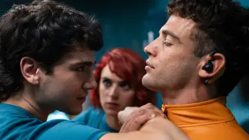 Задник к сериалу "Бункер для богачей" #1370176
