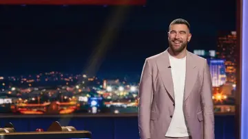 Задник к сериалу "Вы умнее знаменитости?" #1748746