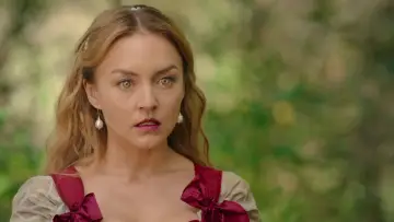 Задник к сериалу "Странное возвращение Дианы Саласар" #1499328