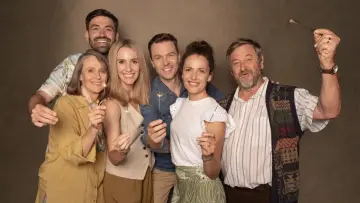 Задник к сериалу "Однажды вокруг солнца" #1792287