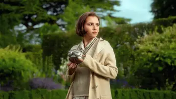 Задник к сериалу "Семь циферблатов Агаты Кристи" #1470934