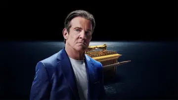 Задник к сериалу "Святые чудеса с Деннисом Квейдом" #1849314