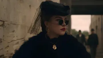 Задник к сериалу "К востоку от рая" #1548624