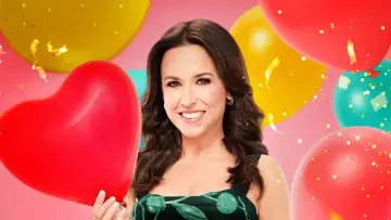Задник к сериалу "Celebrations with Lacey Chabert" #1604940