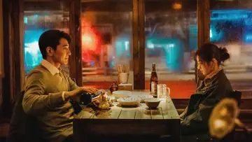Задник к сериалу "Любящие незнакомцы" #1481044