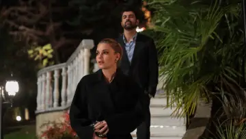 Задник к сериалу "Любовь и богатство" #1426527
