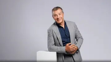 Задник к сериалу "Πρωταγωνιστές" #1671416