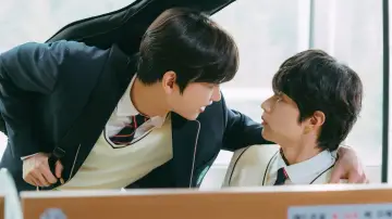 Задник к сериалу "무언가 잘못되었다" #1603322