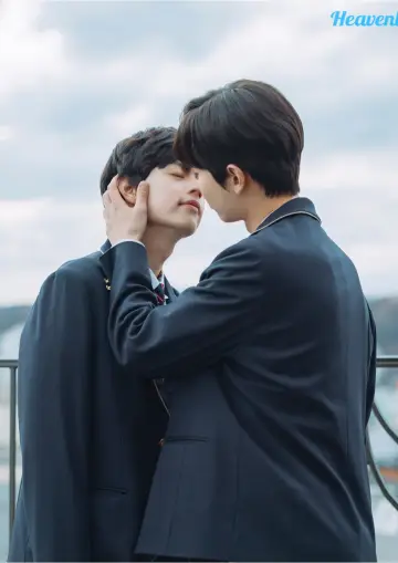 Постер к сериалу "무언가 잘못되었다" #1603332