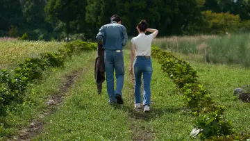 Задник к сериалу "Лучше поздно, чем одной" #1472000