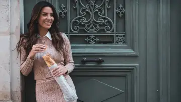 Задник к сериалу "Eva Longoria: Searching for France" #1497806
