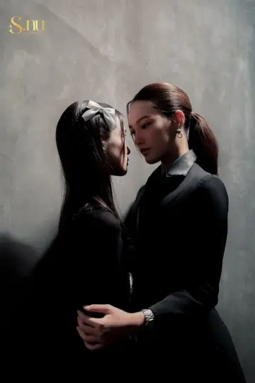 Постер к сериалу "Опасная королева" #1486718