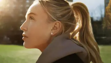 Задник к сериалу "Call Her Alex" #1603283