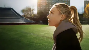Задник к сериалу "Call Her Alex" #1603286