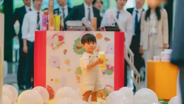 Задник к сериалу "Я подарю тебе вселенную" #1472585