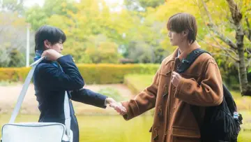 Задник к сериалу "修学旅行で仲良くないグループに入りました" #1392827