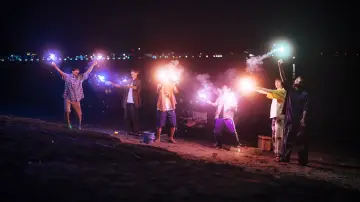 Задник к сериалу "修学旅行で仲良くないグループに入りました" #1660738