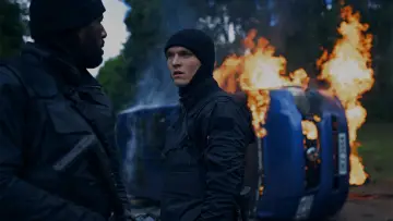 Разыскиваемый человек постер