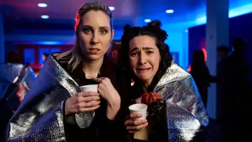 Задник к сериалу "Mitchell and Webb Are Not Helping" #1552187