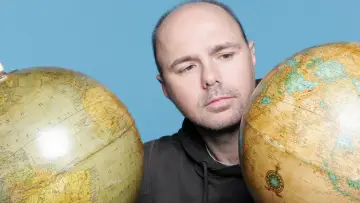 Задник к сериалу "An Idiot Abroad" #1461079