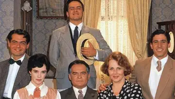 Шестеро из них постер