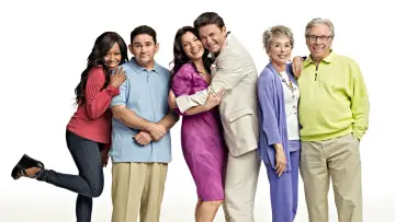 Задник к сериалу "Happily Divorced" #1540414