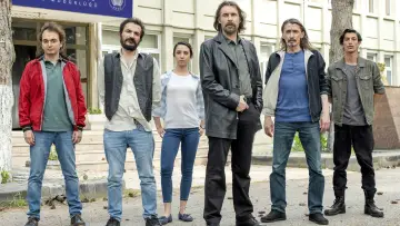 Задник к сериалу "Бехзат: Серийные преступления в Анкаре" #1375529