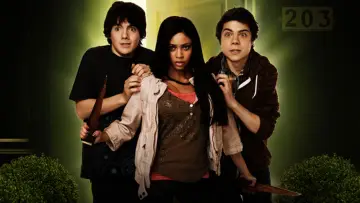 Задник к сериалу "Моя няня — вампир" #1446568
