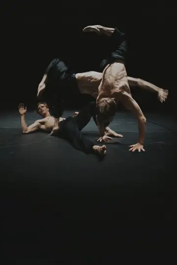 Постер к сериалу "Искусство падения" #1669202