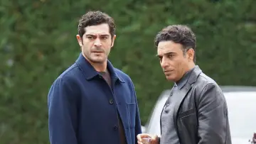 Задник к сериалу "Мошенники" #1481465