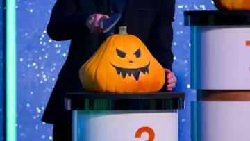 Задник к сериалу "Is It Cake? Halloween" #1602868
