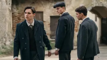 Задник к сериалу "Истина и измена" #1748417