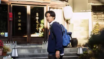 探偵さん、リュック開いてますよ постер