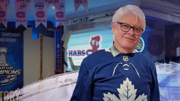 Задник к сериалу "Hockey Fanatics" #1557922