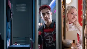 Задник к сериалу "Locker Diaries: ZOMBIES" #1791512