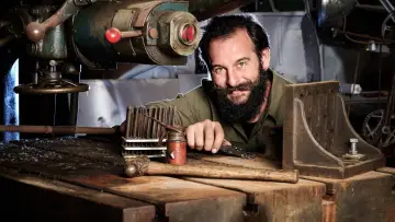 Задник к сериалу "Dom Chinea’s Cornish Workshop" #1552218