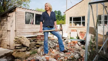 Задник к сериалу "Help! I Bought It at Auction with Sarah Beeny" #1555162