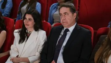 Задник к сериалу "Ещё семнадцать" #1219009