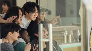 Задник к сериалу "유재석 캠프" #1485213