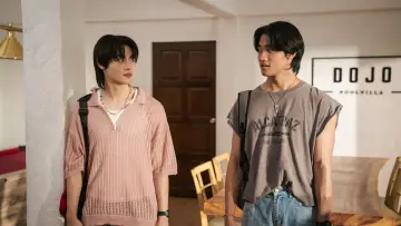 Задник к сериалу "สืบเสียงปริศนา..อุ๊ย! เสียงหัวใจเธอดังกว่า" #1654873