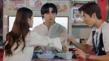 Задник к сериалу "สืบเสียงปริศนา..อุ๊ย! เสียงหัวใจเธอดังกว่า" #1783302
