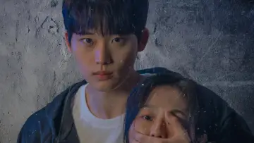 지하실에 그녀가 있다 постер