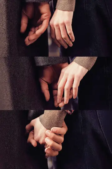 Постер к сериалу "Два года спустя" #1474948