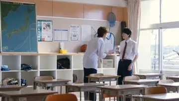 Задник к сериалу "陽キャ集団にいる芹沢は、俺の前だと様子がおかしい" #1228959