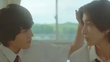 Задник к сериалу "陽キャ集団にいる芹沢は、俺の前だと様子がおかしい" #1655023