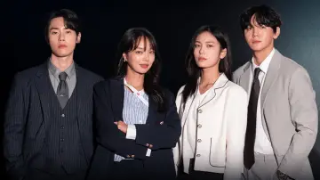 여왕님의 싸대기를 때렸습니다 постер