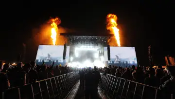 Задник к сериалу "Radio 1 at Reading and Leeds Festival" #1817355