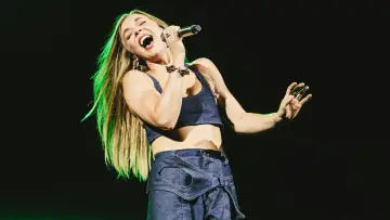 Задник к сериалу "Radio 1 at Reading and Leeds Festival" #1817363